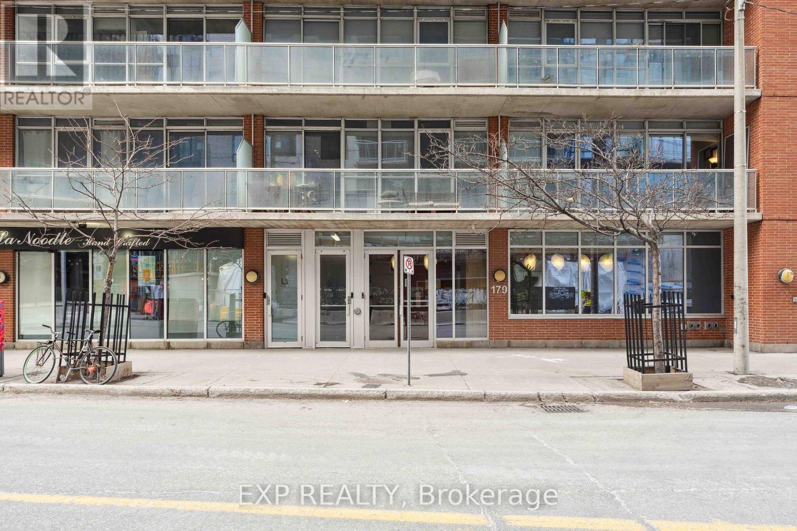 Ottawa, ON K1N1J8,179 George ST #610