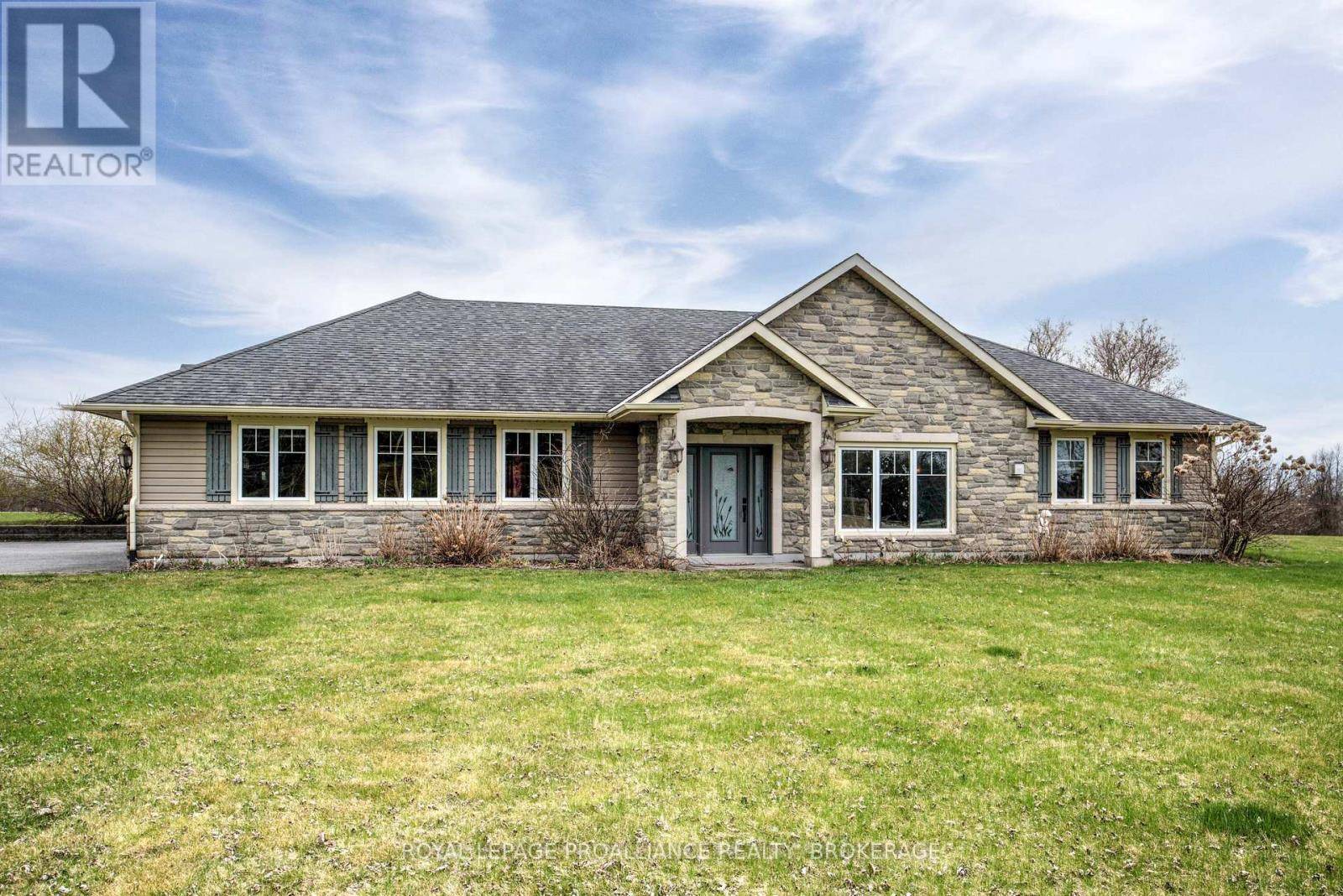 Rideau Lakes, ON K0G1X0,9625 HIGHWAY 42