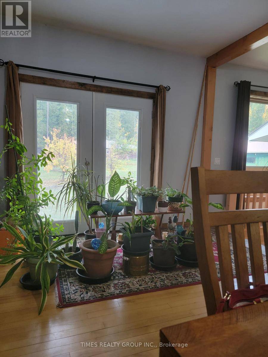 Sicamous, BC V0E2V5,2510 SAMUELSON ROAD