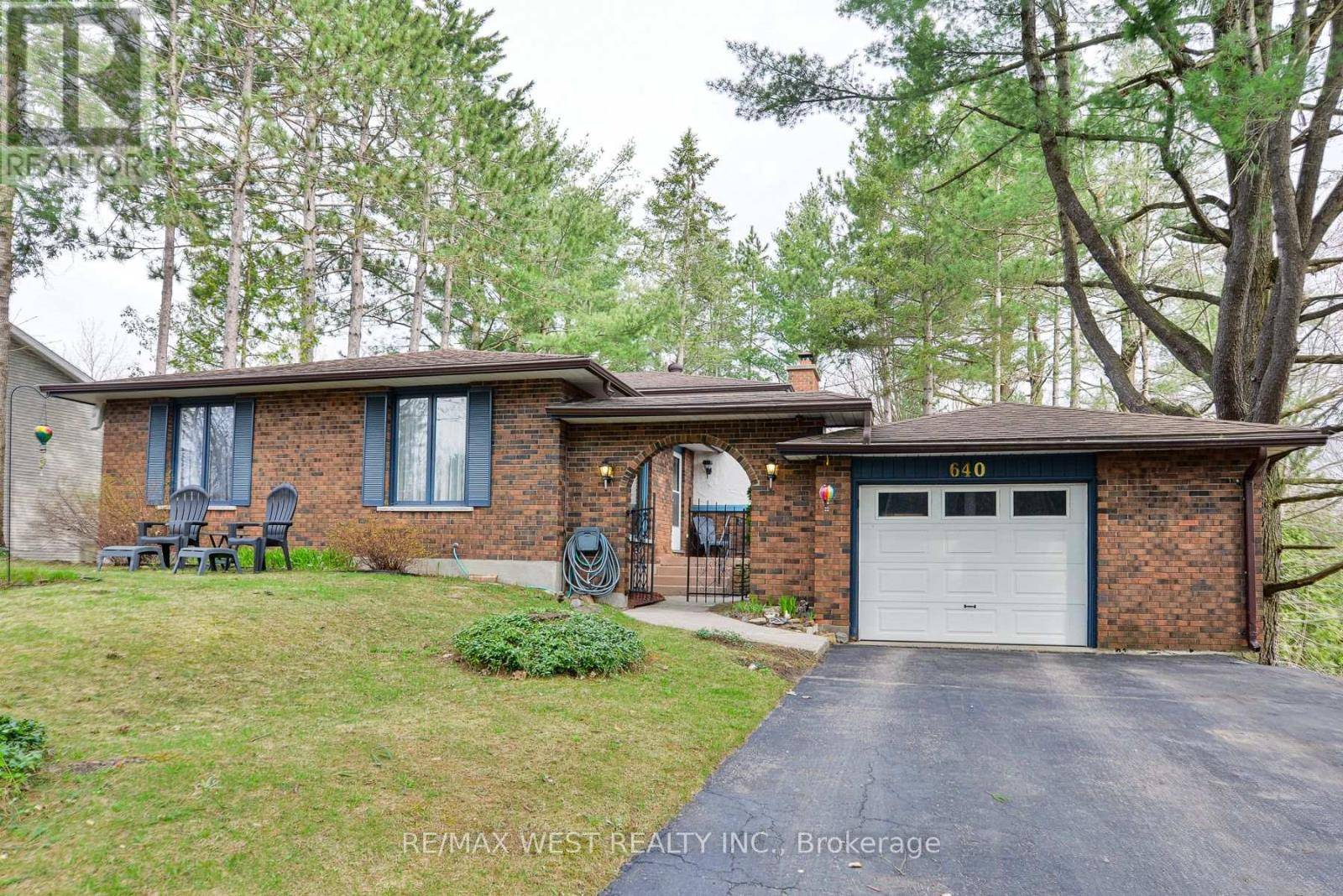 Gravenhurst (muskoka (s)), ON P1P1M2,640 DAVID STREET