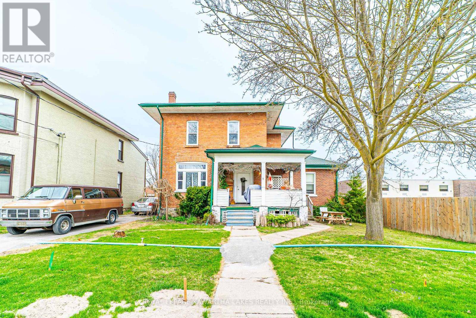 Kawartha Lakes (lindsay), ON K9V2T8,6 GLENELG STREET W
