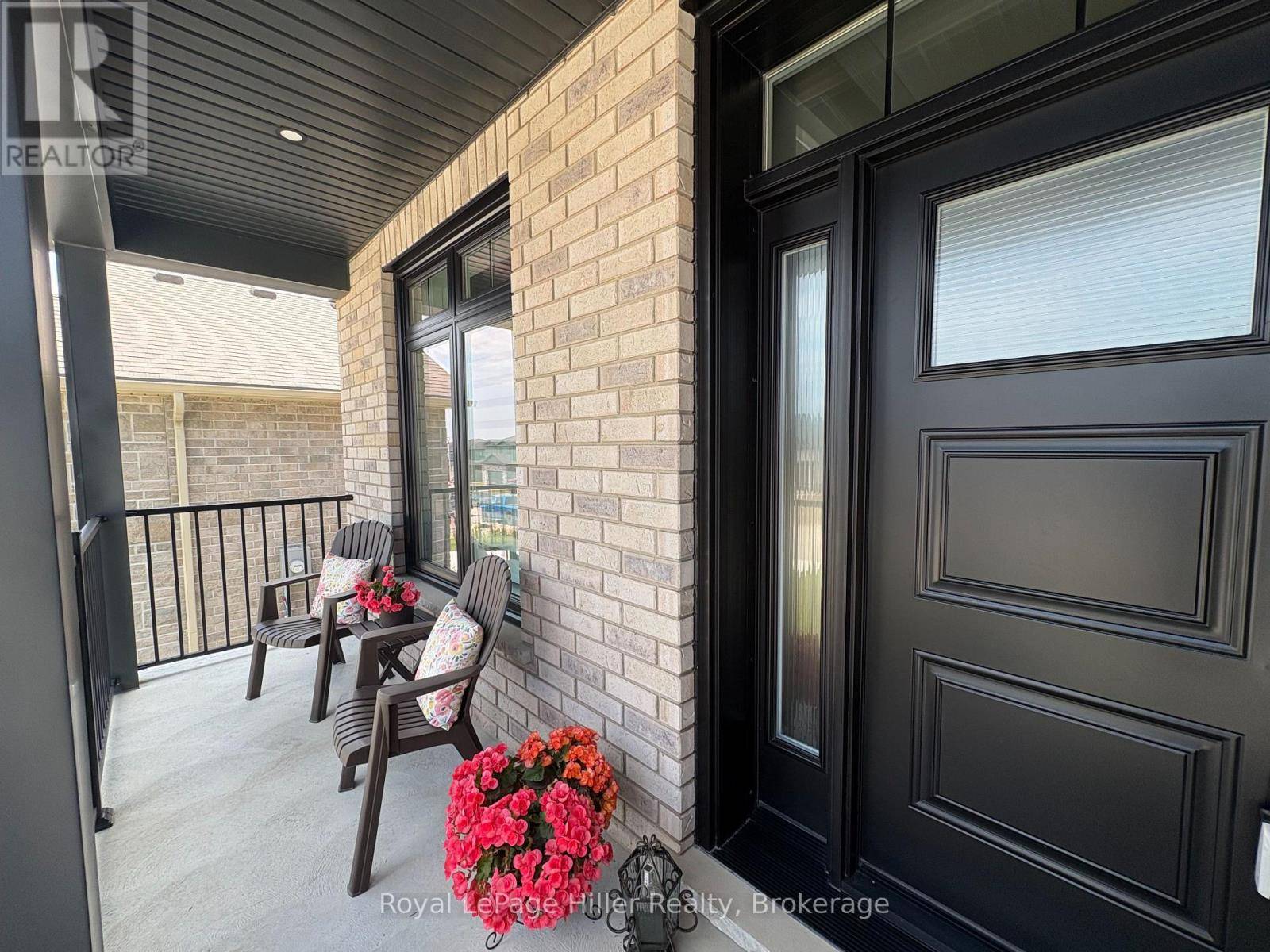 Perth East (milverton), ON N0K1M0,125 PUGH STREET E