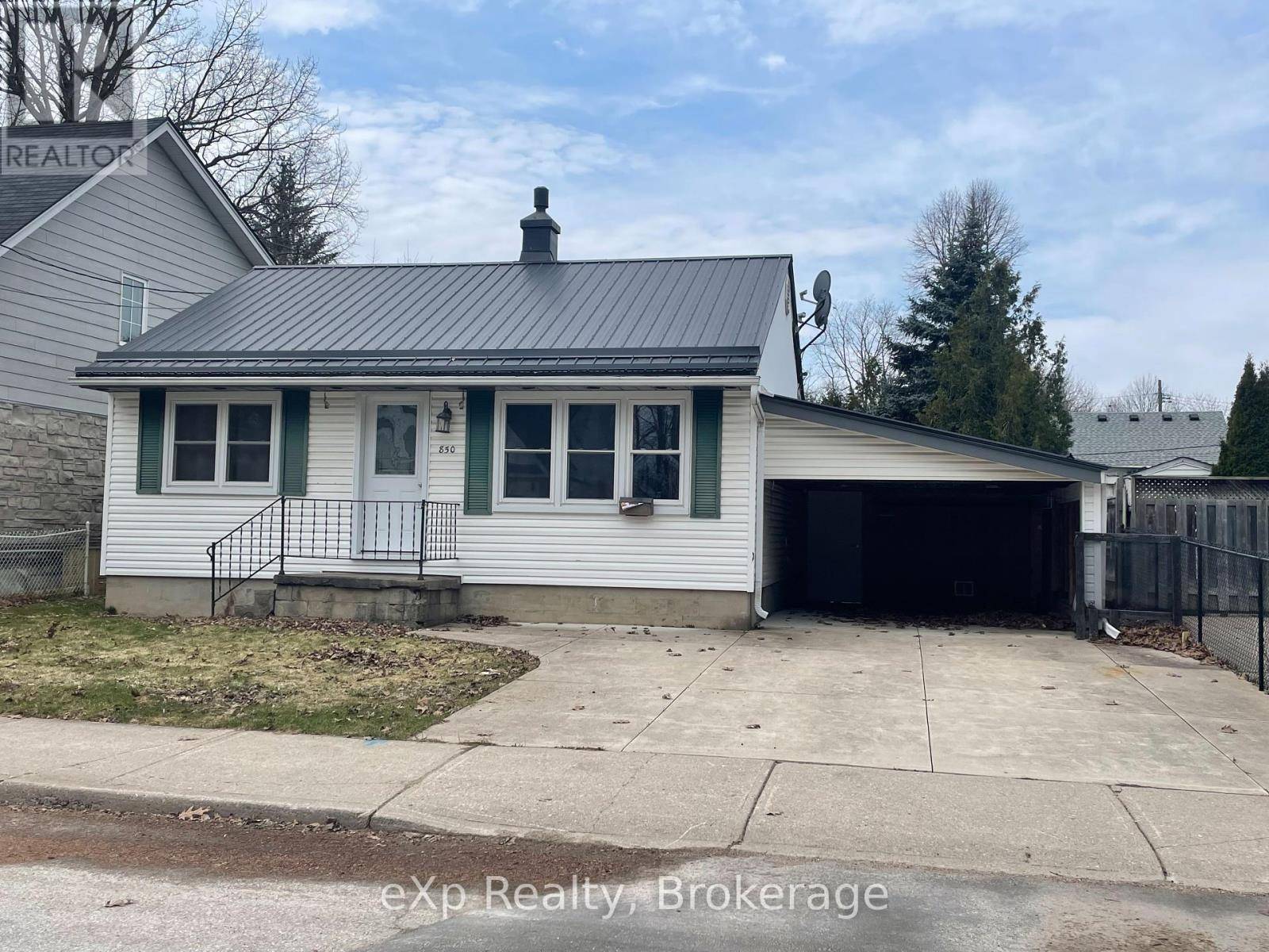 Owen Sound, ON N4K4Z8,850 4TH A AVENUE W