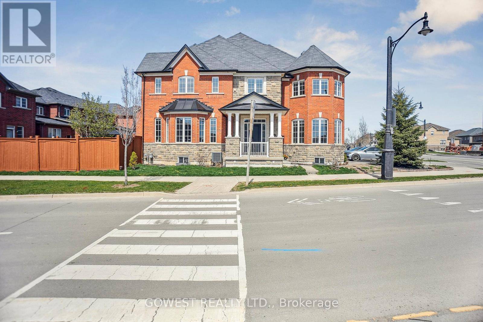 Hamilton (waterdown), ON L0R2H7,83 SKINNER ROAD