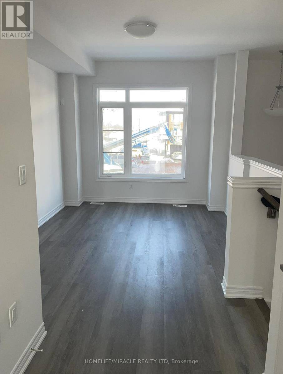 Hamilton (parkview), ON L8H0B3,575 Woodward AVE #102