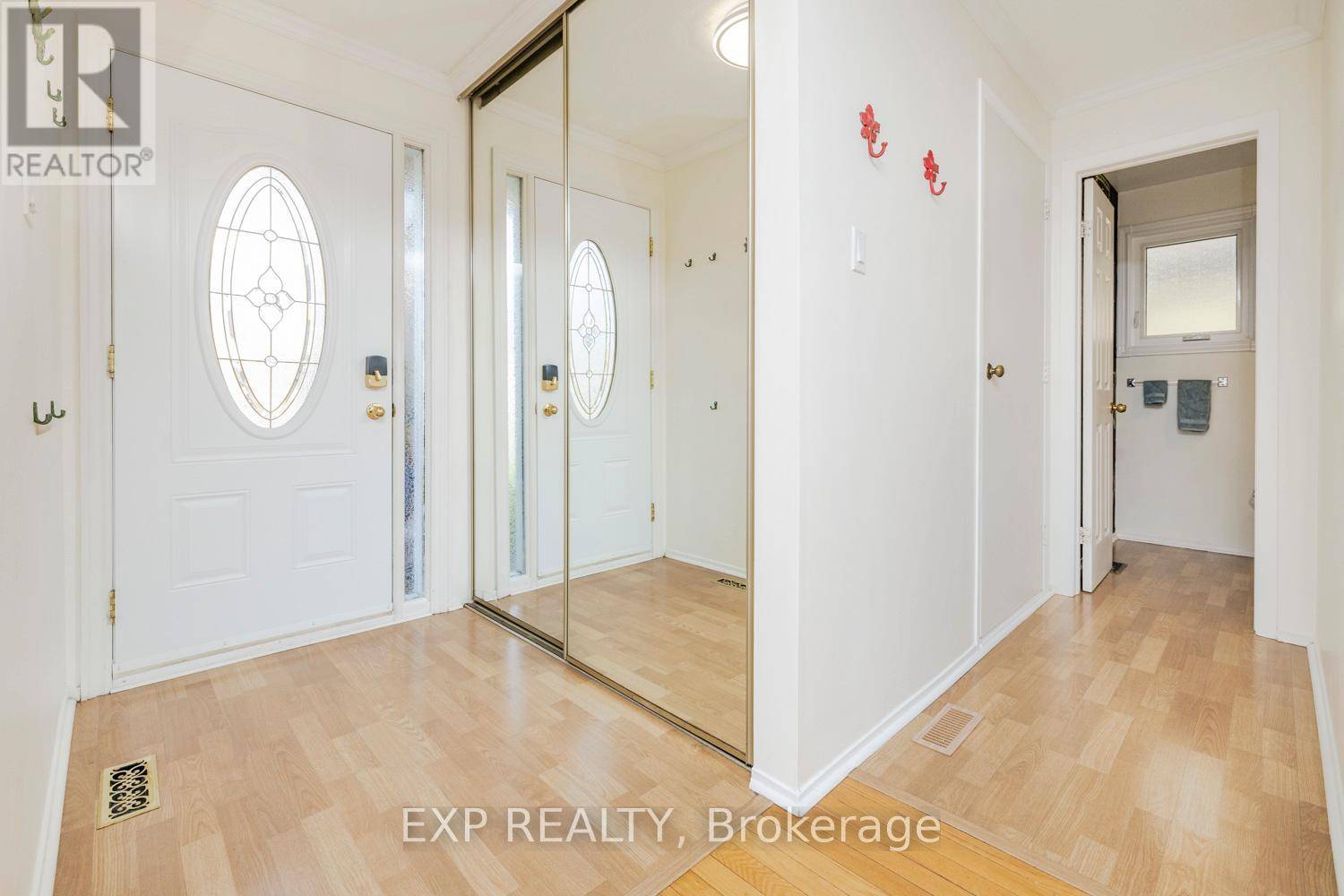 Ottawa, ON K1B5G1,1465 BRADSHAW CRESCENT