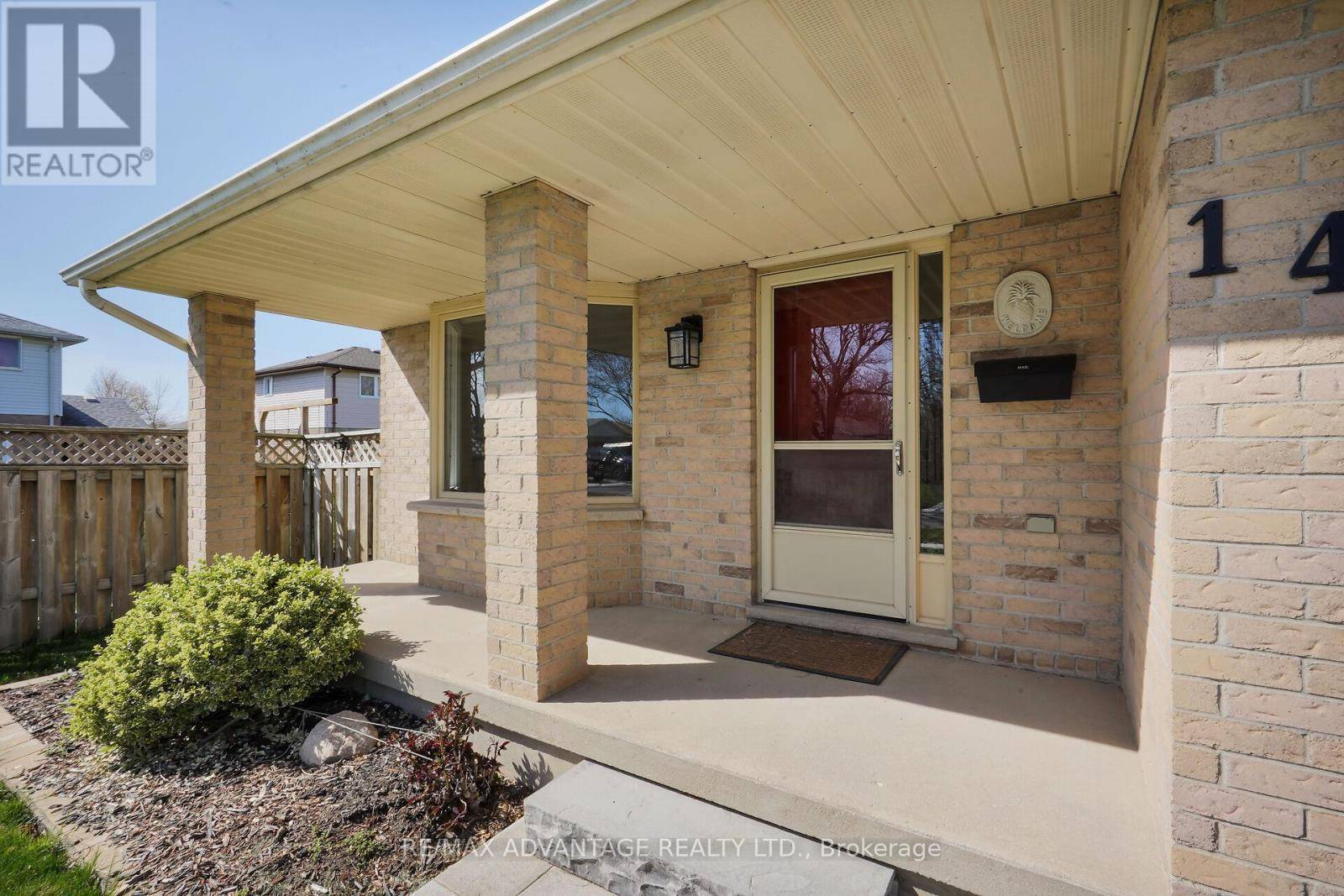 London South (south X), ON N6E3E8,144 FAIRCHILD CRESCENT