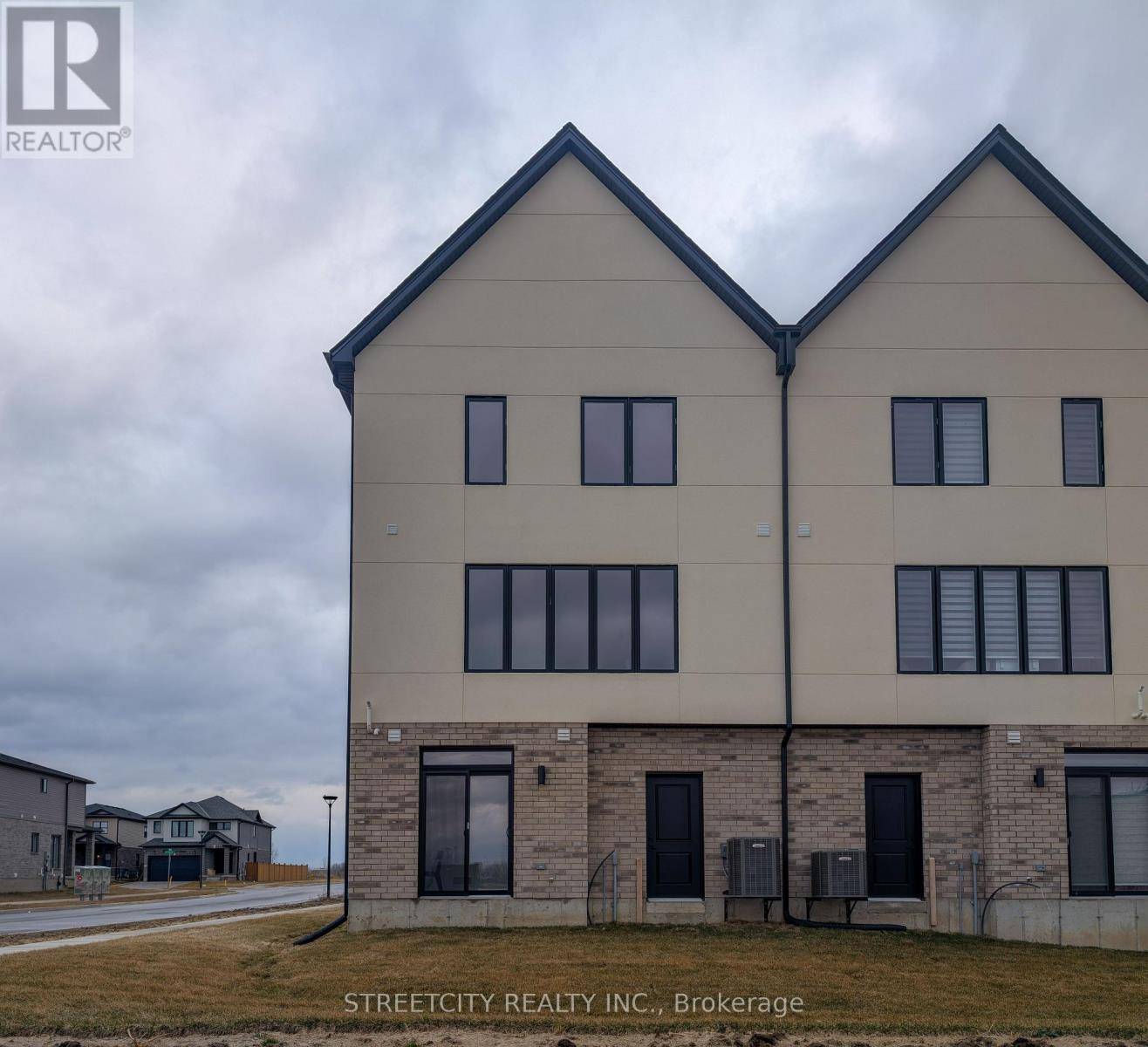 London South (south W), ON N6L0H4,235 Kennington WAY #8