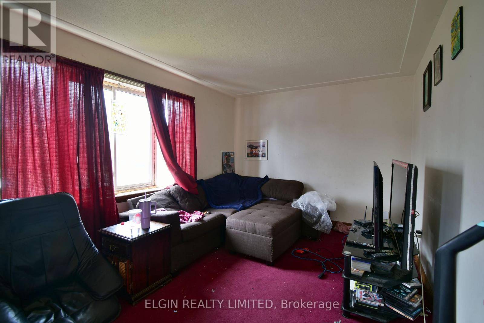 London East (east L), ON N5Z1Y2,139 MAMELON STREET