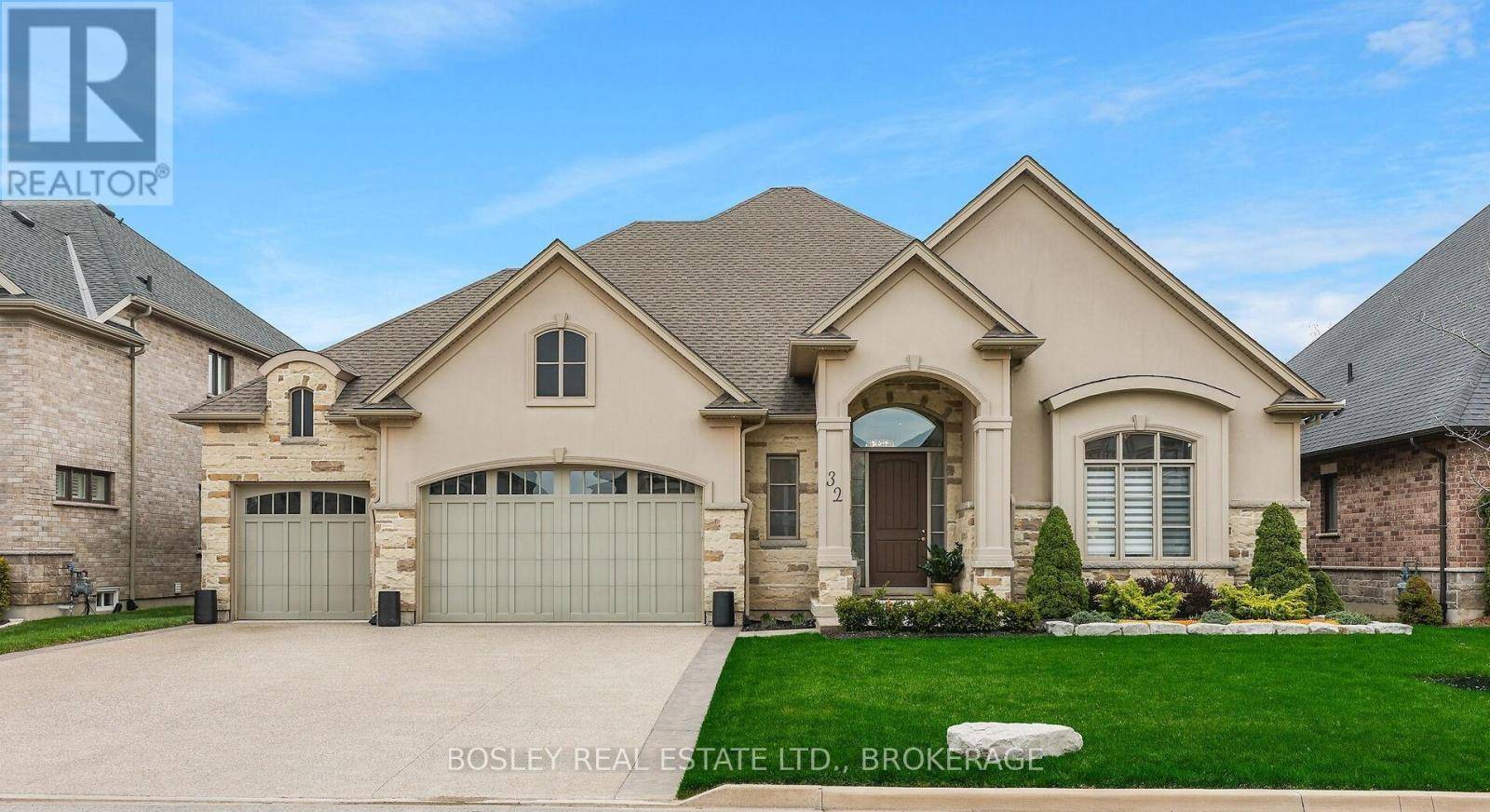 Pelham (fonthill), ON L0S1E5,32 PHILMORI BOULEVARD