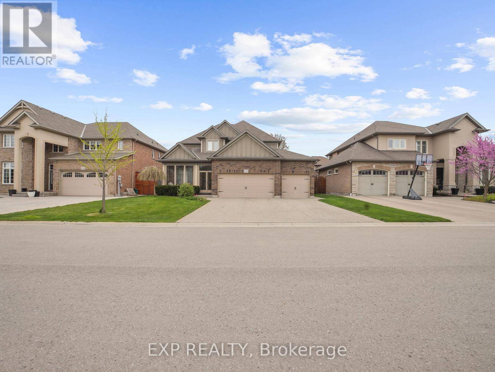 Niagara Falls (forestview), ON L2H0A9,6718 RICHARD CRESCENT