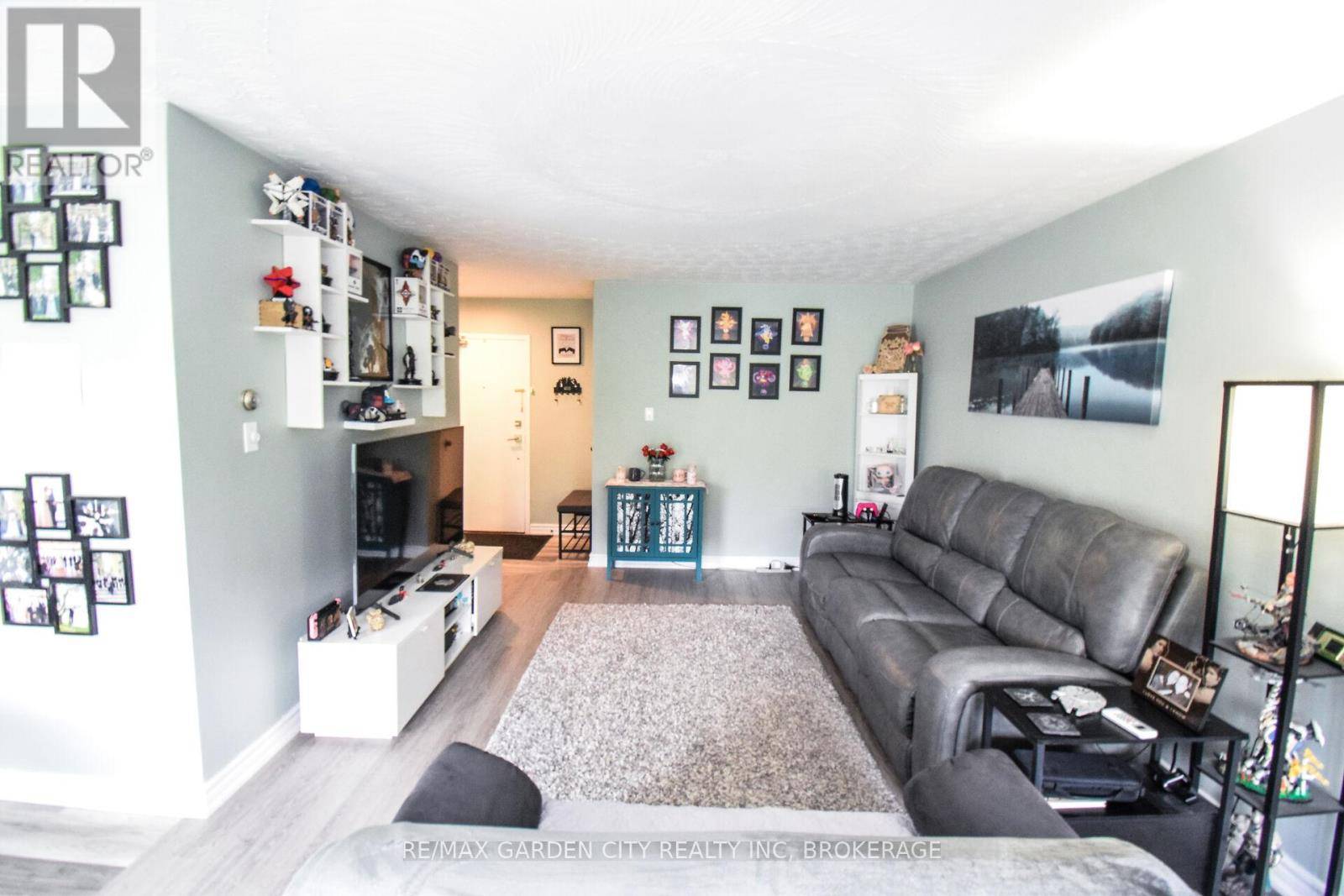St. Catharines (fairview), ON L2N2G5,359 GENEVA ST #811