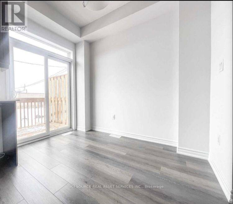 Hamilton (stoney Creek Mountain), ON L8J0M6,61 Soho ST #46