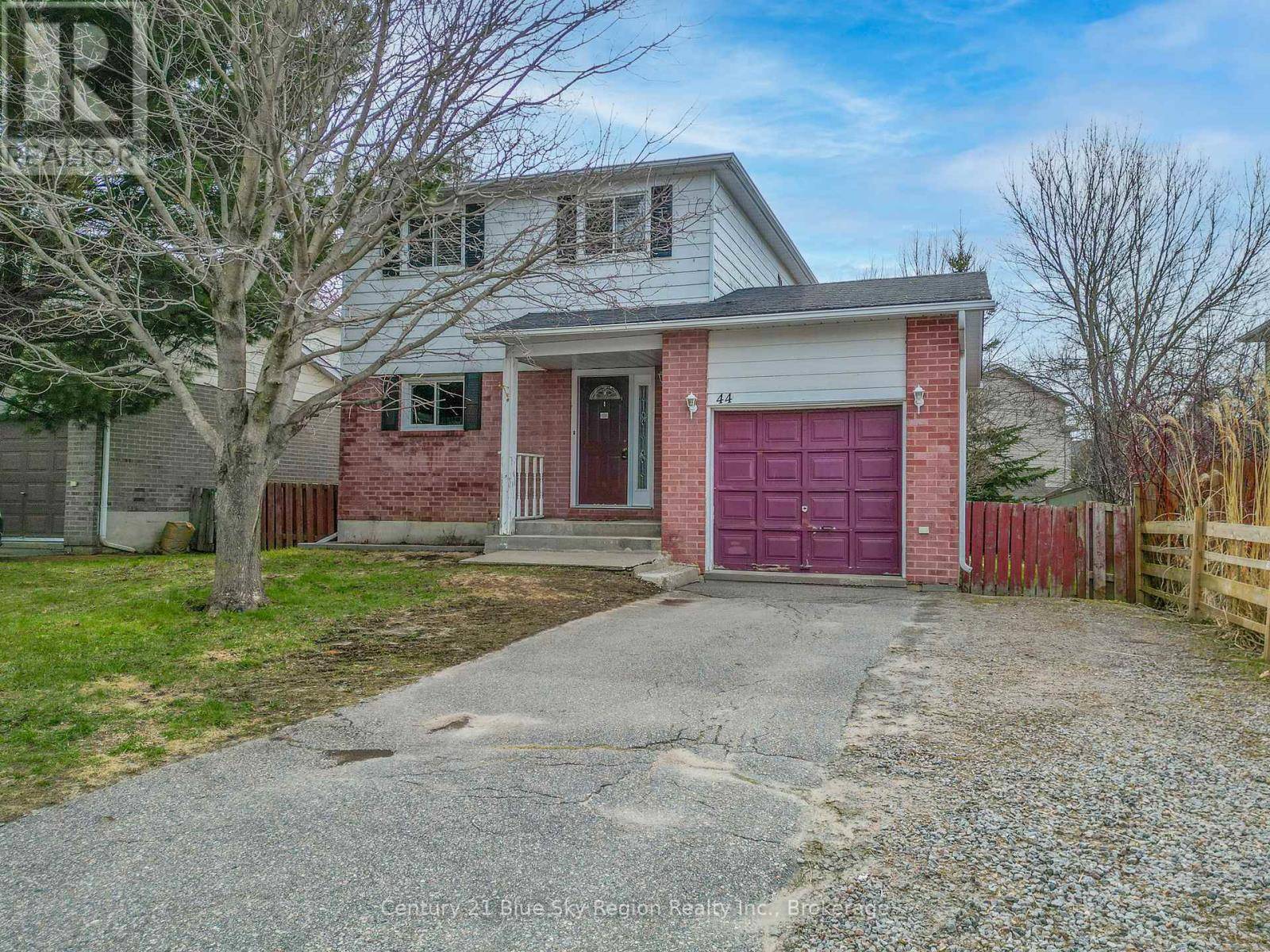 North Bay (college Heights), ON P1B9M1,44 NANCY DRIVE