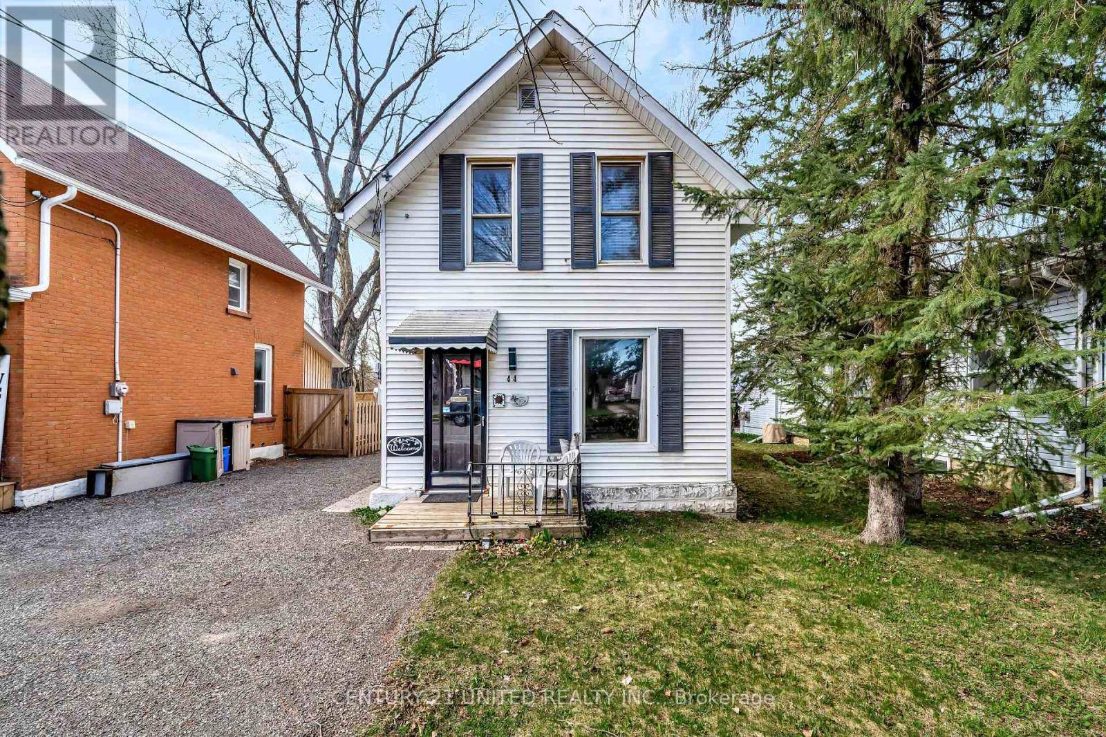 Kawartha Lakes (lindsay), ON K9V3W3,44 ELGIN STREET