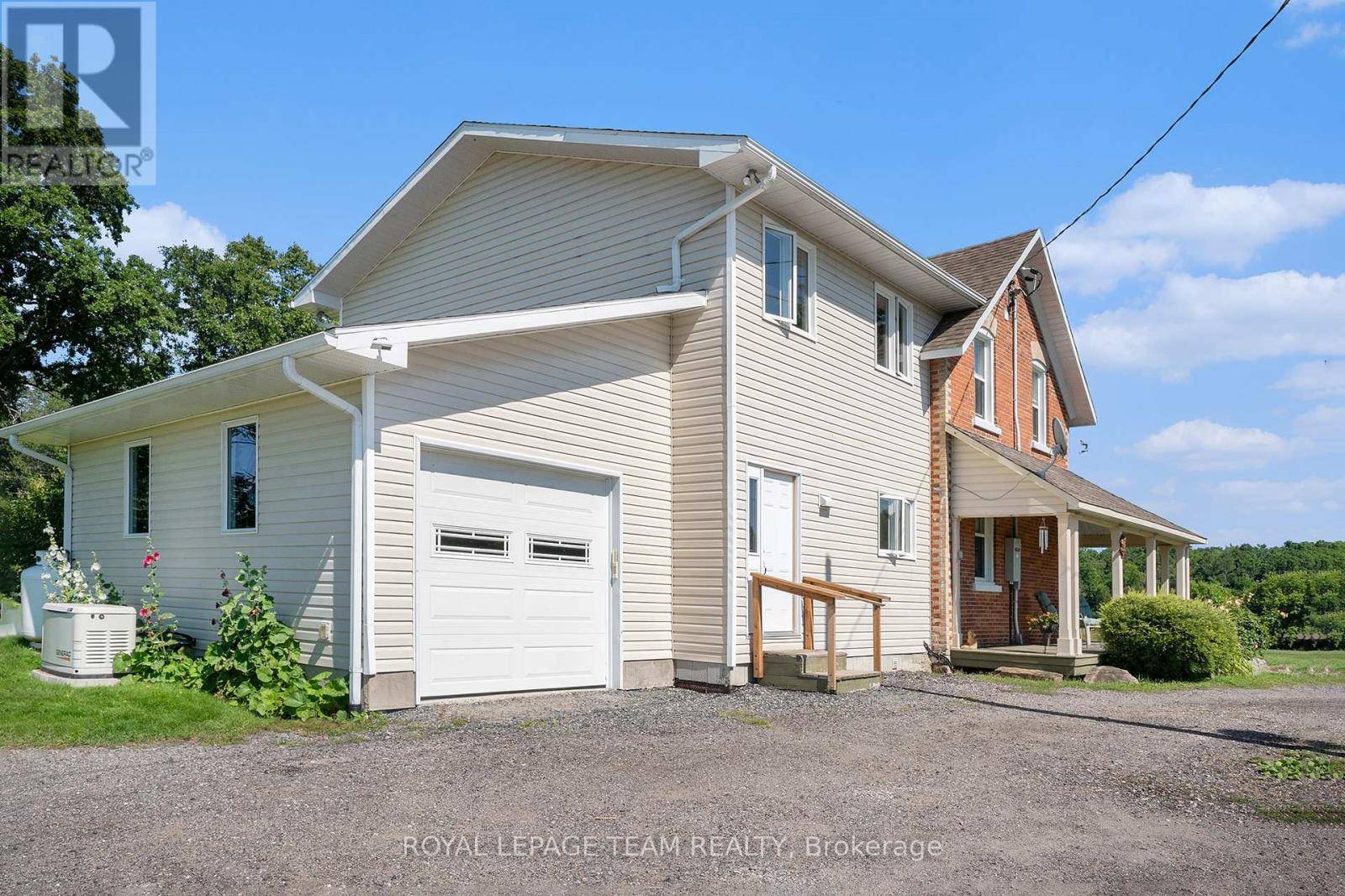 Tay Valley, ON K0H2B0,20468 7