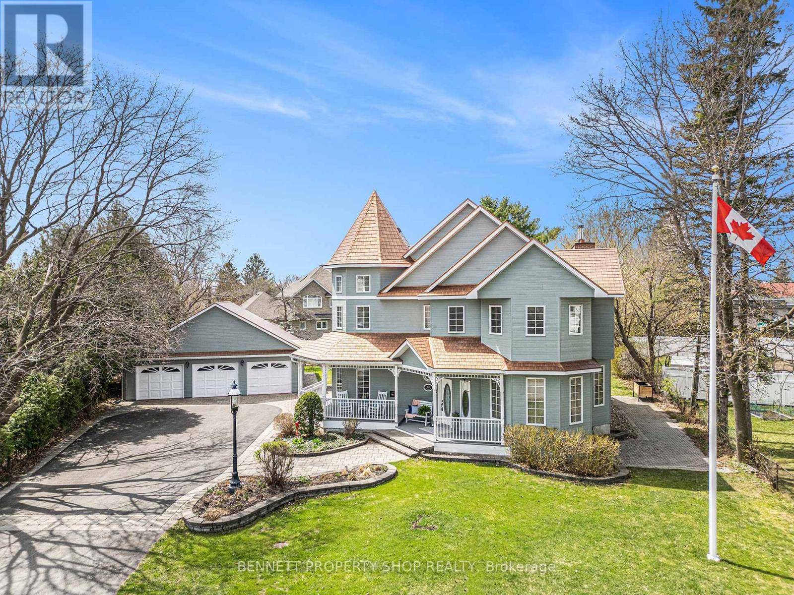 Ottawa, ON K2G2S8,22 ASHWOOD CRESCENT