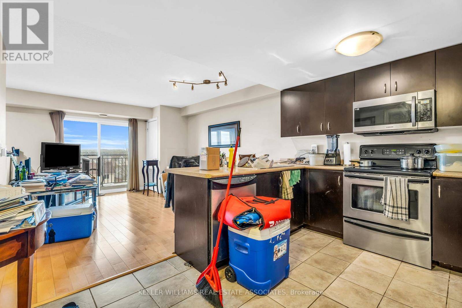 Guelph (pineridge/westminster Woods), ON N1L0E5,41 Goodwin DR #401