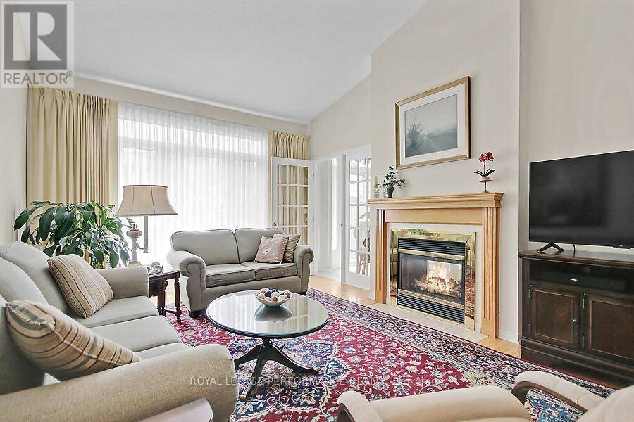 Ottawa, ON K2E1C2,6 BRIARDALE CRESCENT