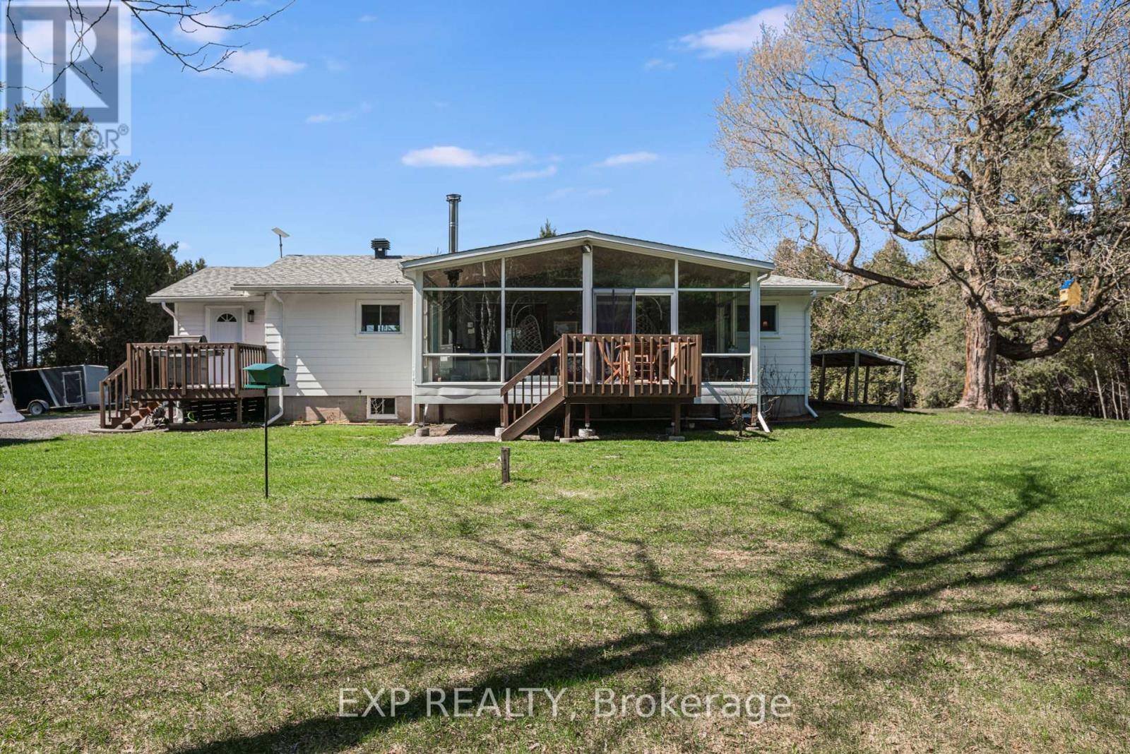 North Glengarry, ON K0B1R0,21680 SEVEN HILLS ROAD NE