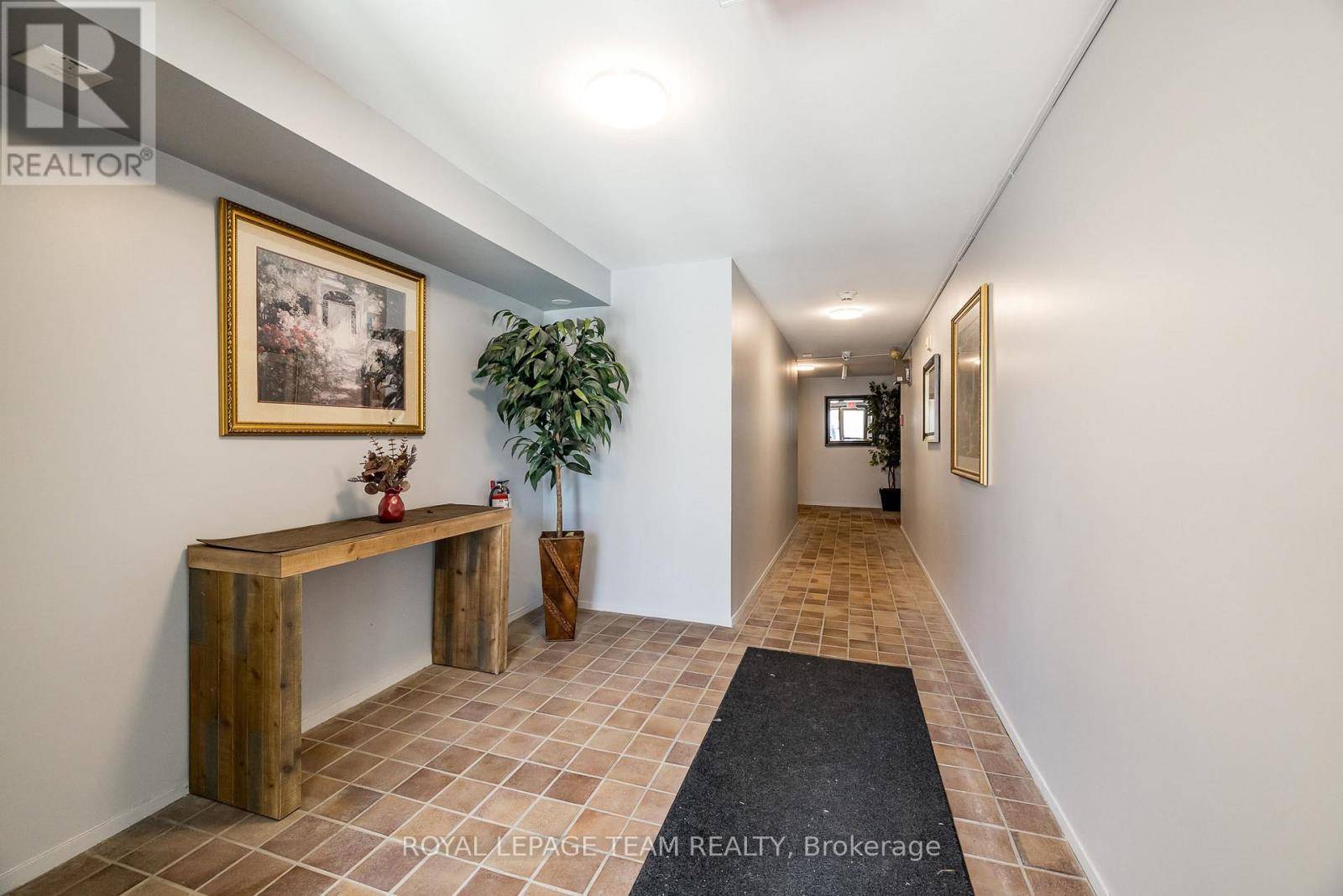 North Grenville, ON K0G1J0,105 Asa ST #202
