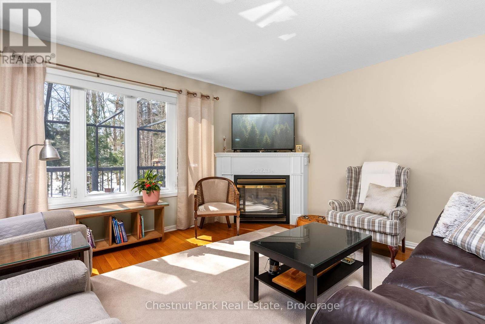 Gravenhurst (muskoka (s)), ON P1P1Y8,44 SPRINGWOOD CRESCENT