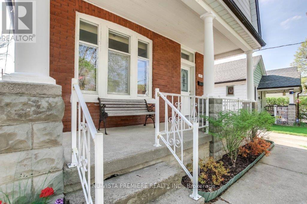 London East (east C), ON N5Y1Z1,171 STERLING STREET