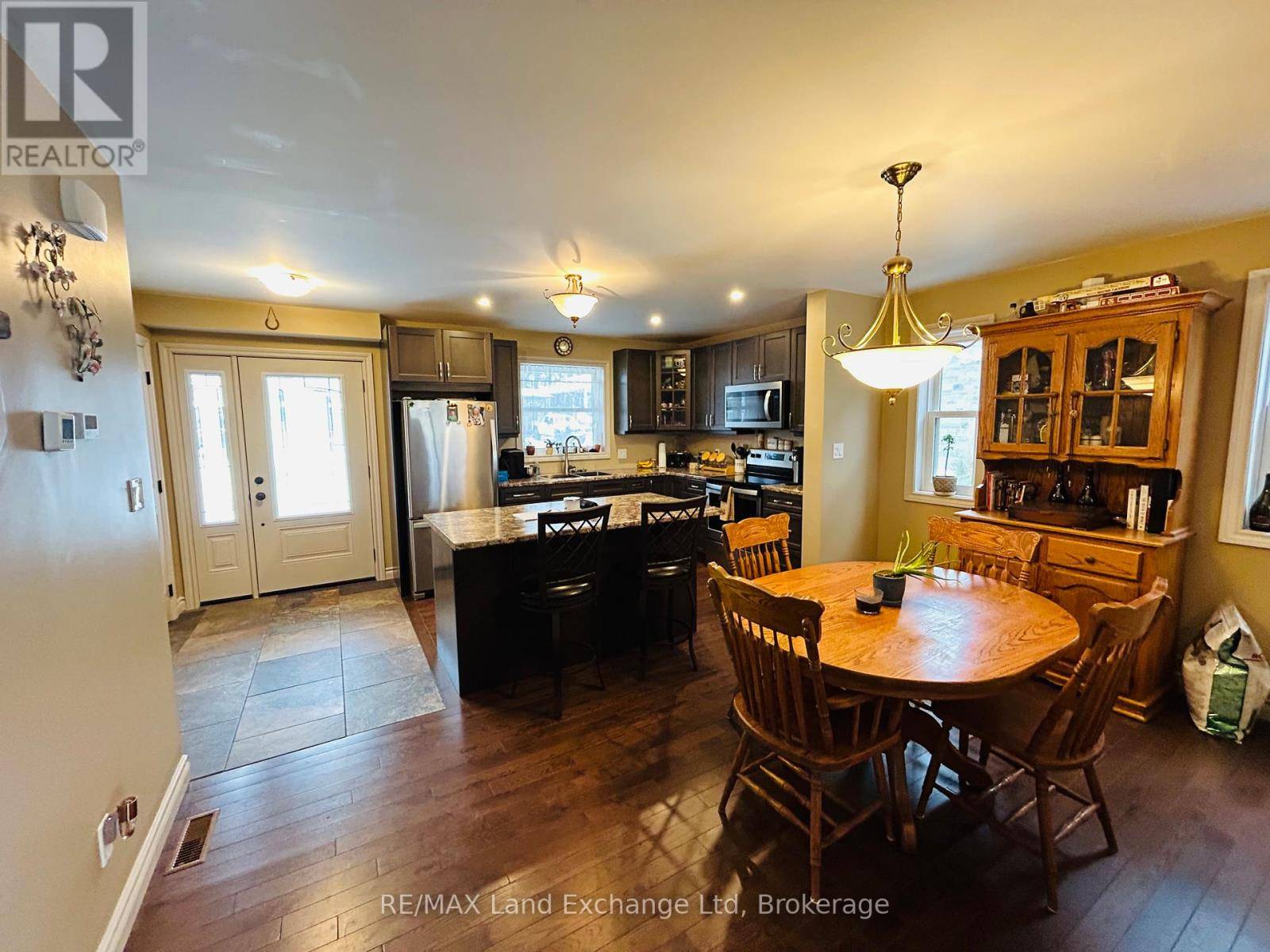 North Huron (blyth), ON N0G2W0,660 GLORIA STREET
