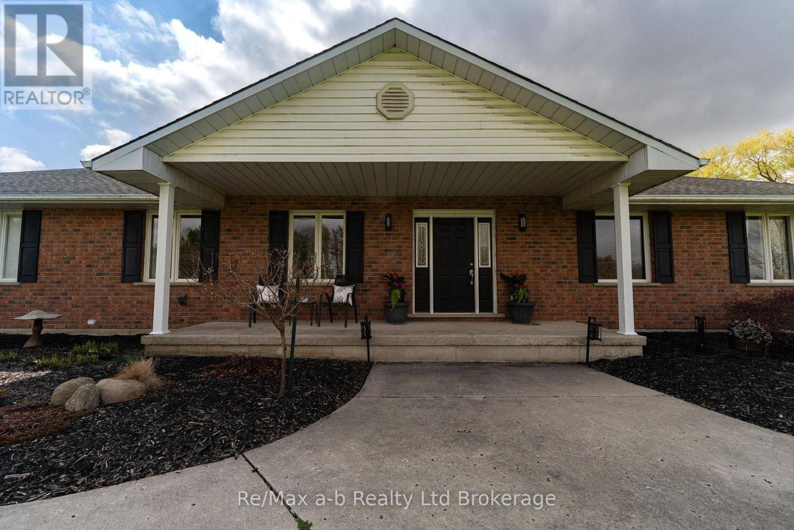 Bayham, ON N0J1H0,10884 PLANK ROAD