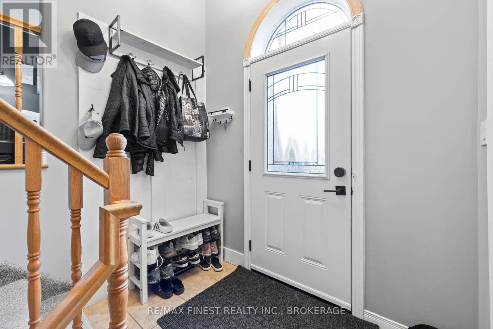 Kingston (kingston East (incl Barret Crt)), ON K7K7K6,1001 BLUFFWOOD AVENUE
