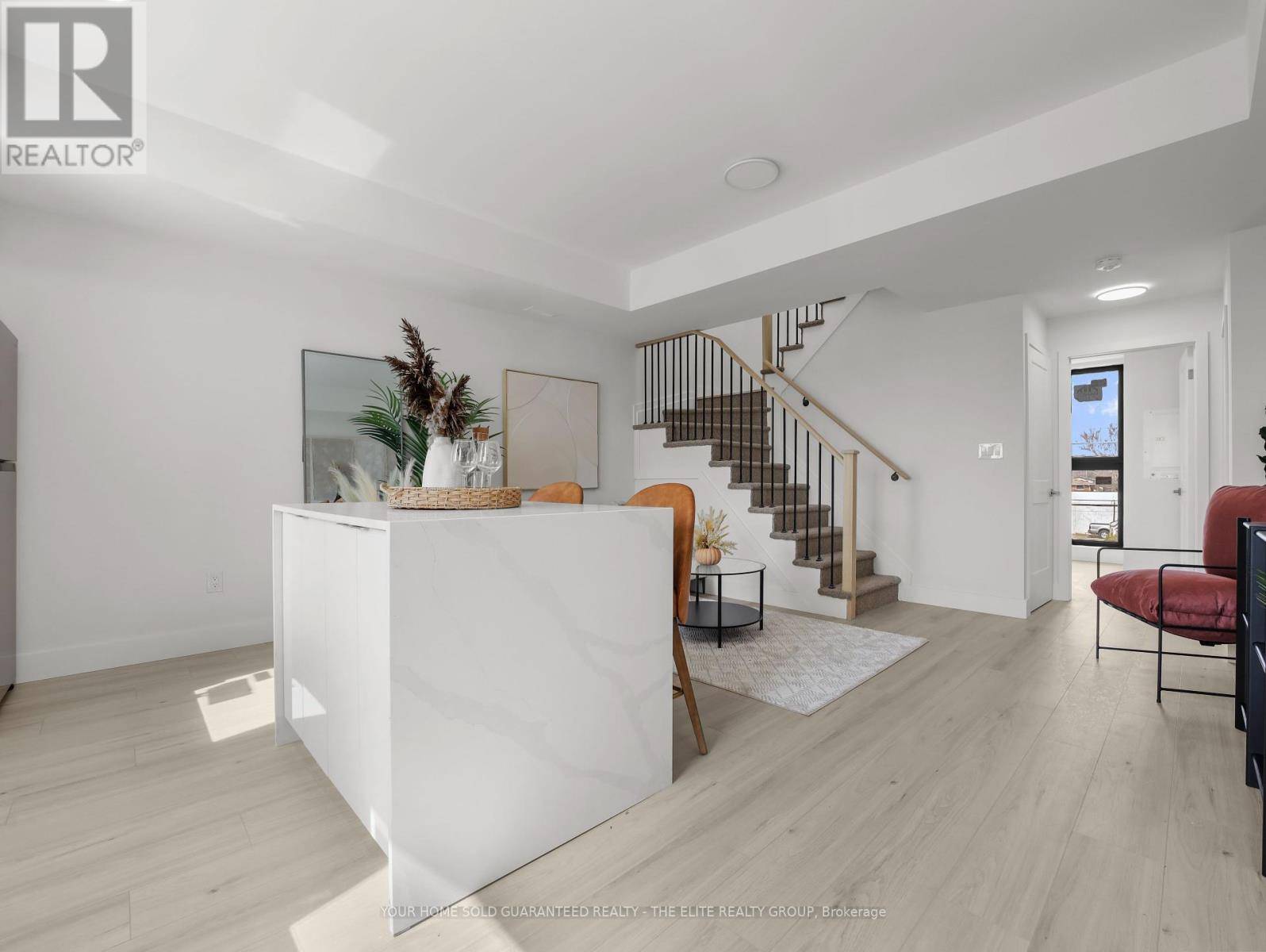 Niagara Falls (oldfield), ON L2G4R8,7277 Wilson CRES #306