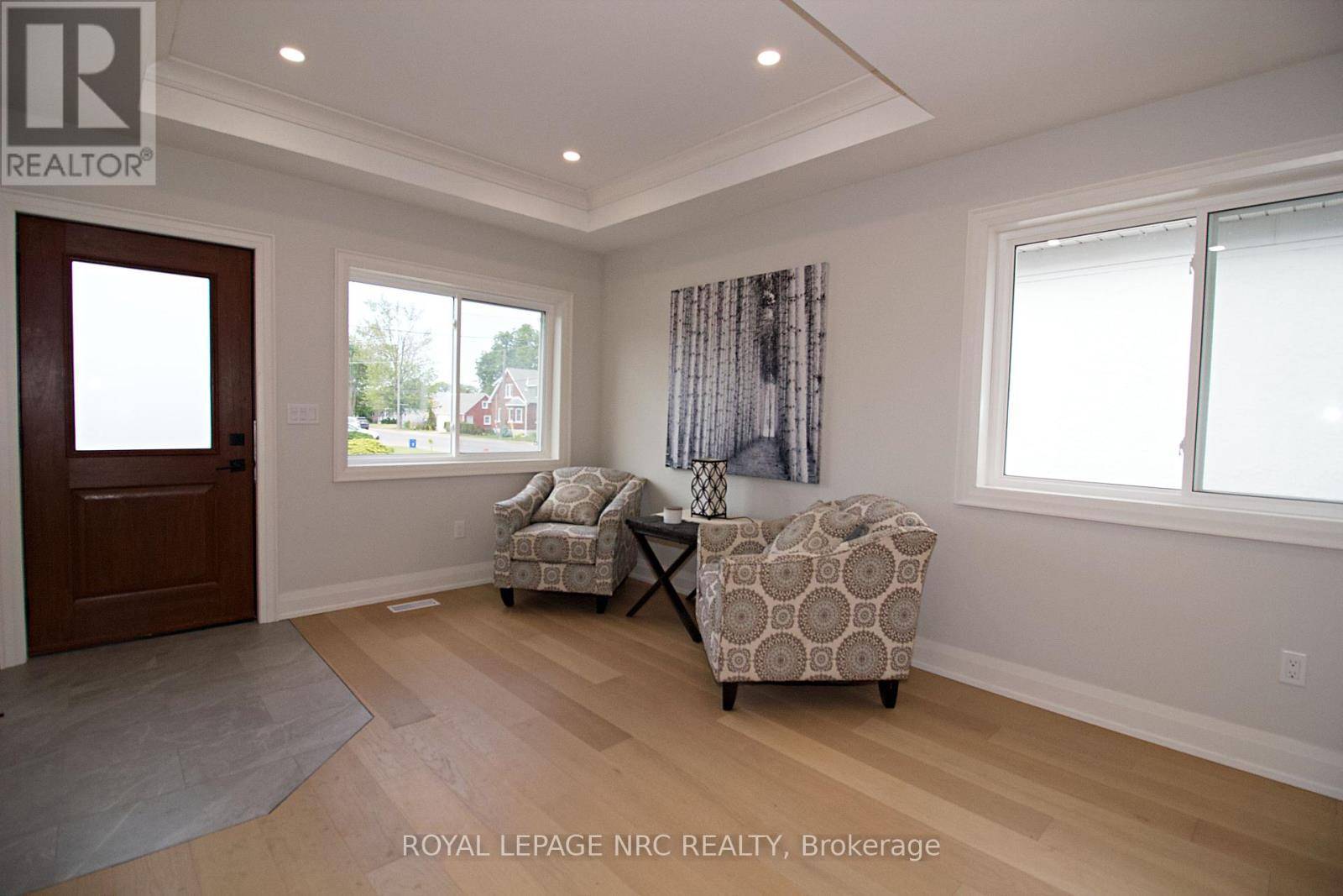 Port Colborne (sugarloaf), ON L3K3K9,88 DELHI STREET