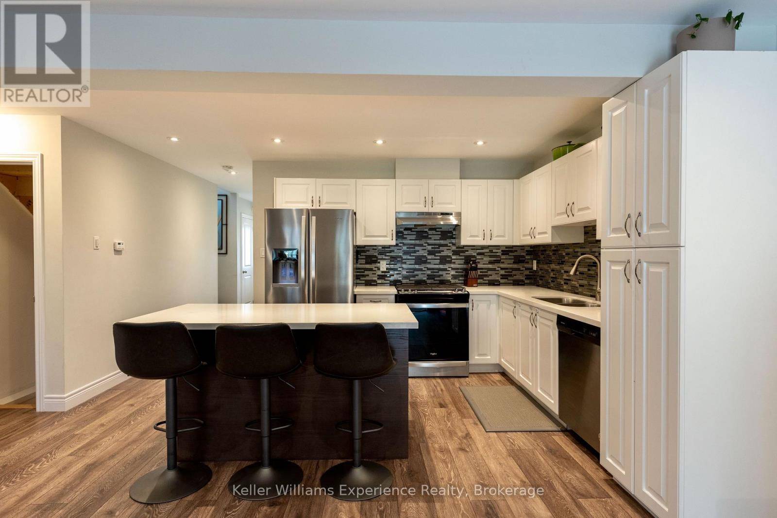 Bracebridge (macaulay), ON P1L0C8,31 NICOLE PARK COURT