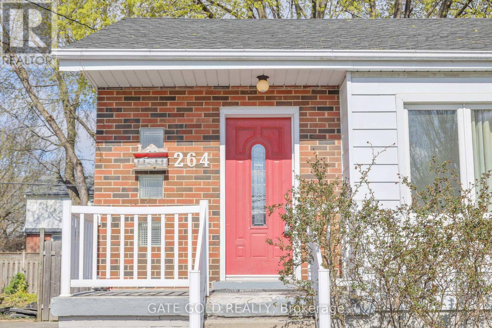 Hamilton (westcliffe), ON L9C5C2,264 UPPER PARADISE DRIVE