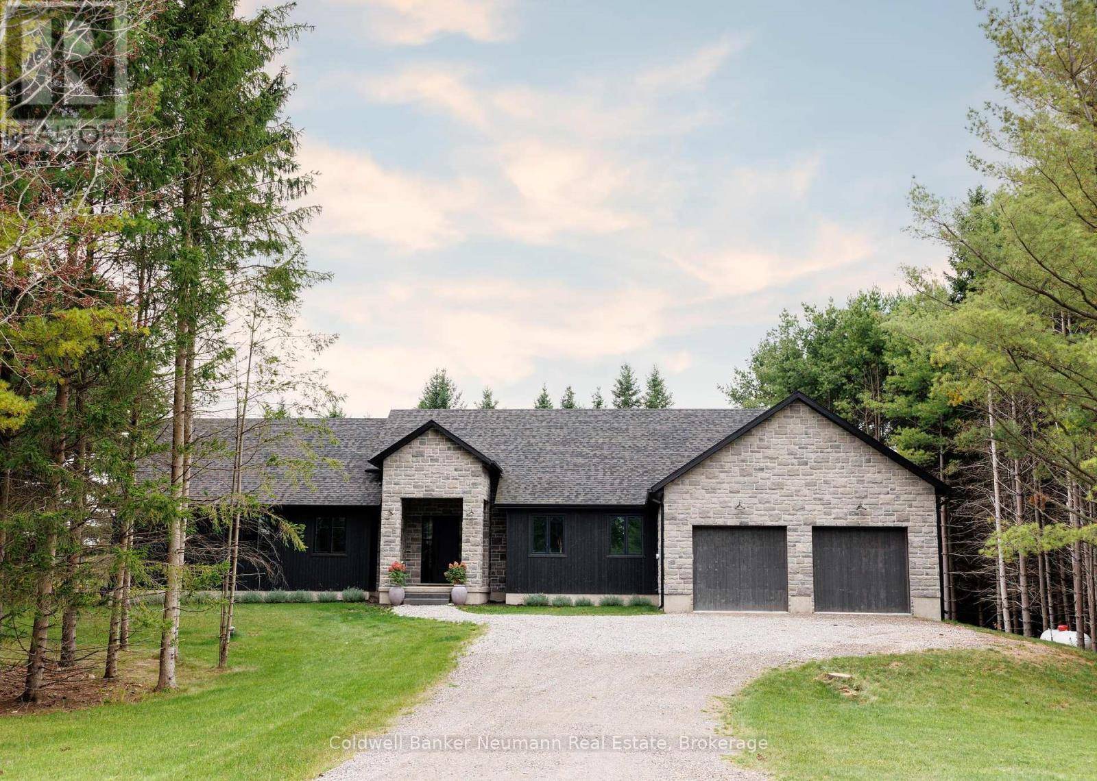 Puslinch, ON L0P1J0,4640 NASSAGAWEYA-PUSLINCH TOWNLINE ROAD