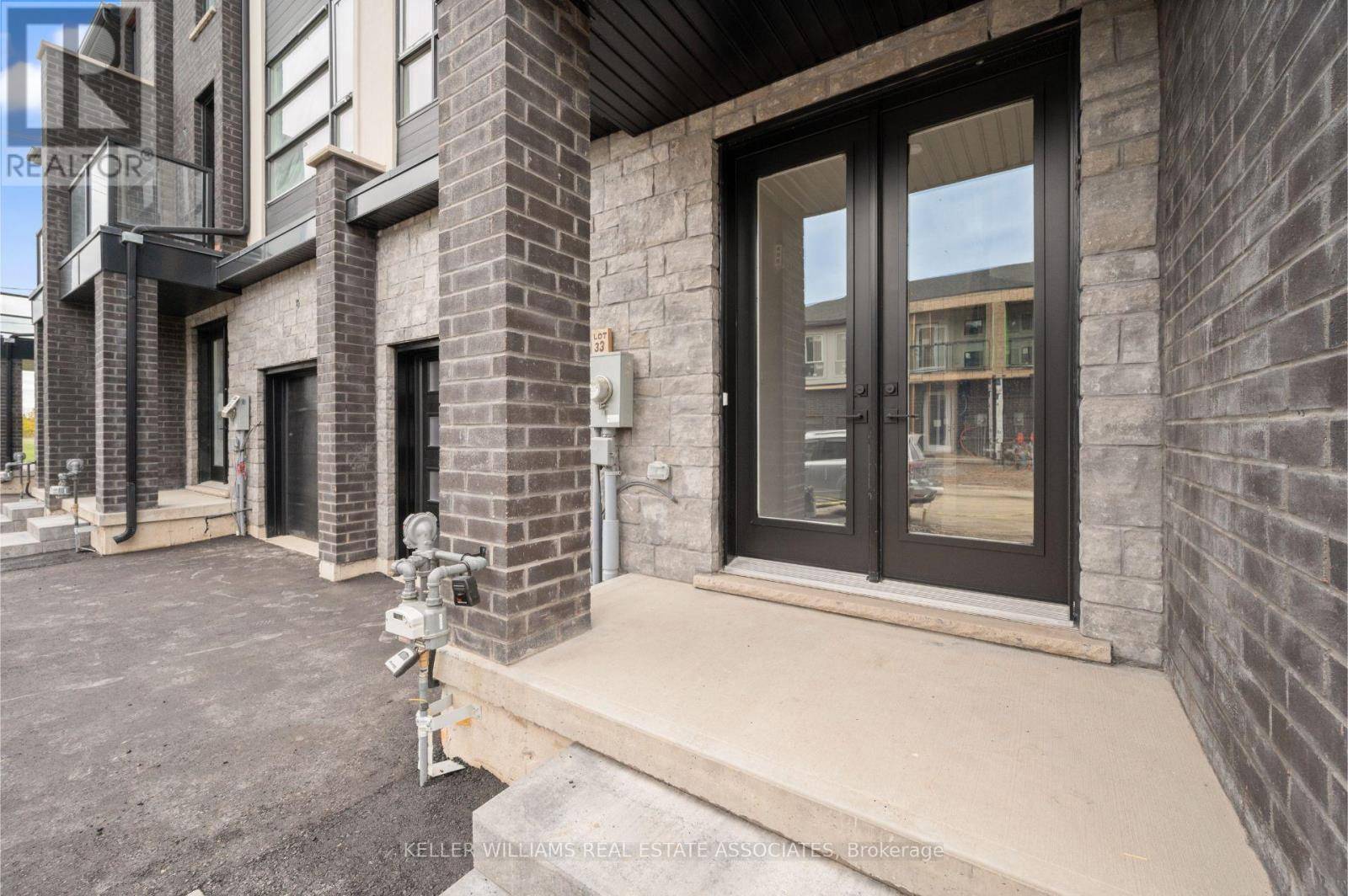 Welland (lincoln/crowland), ON L3B0N8,73 Warren TRL #33