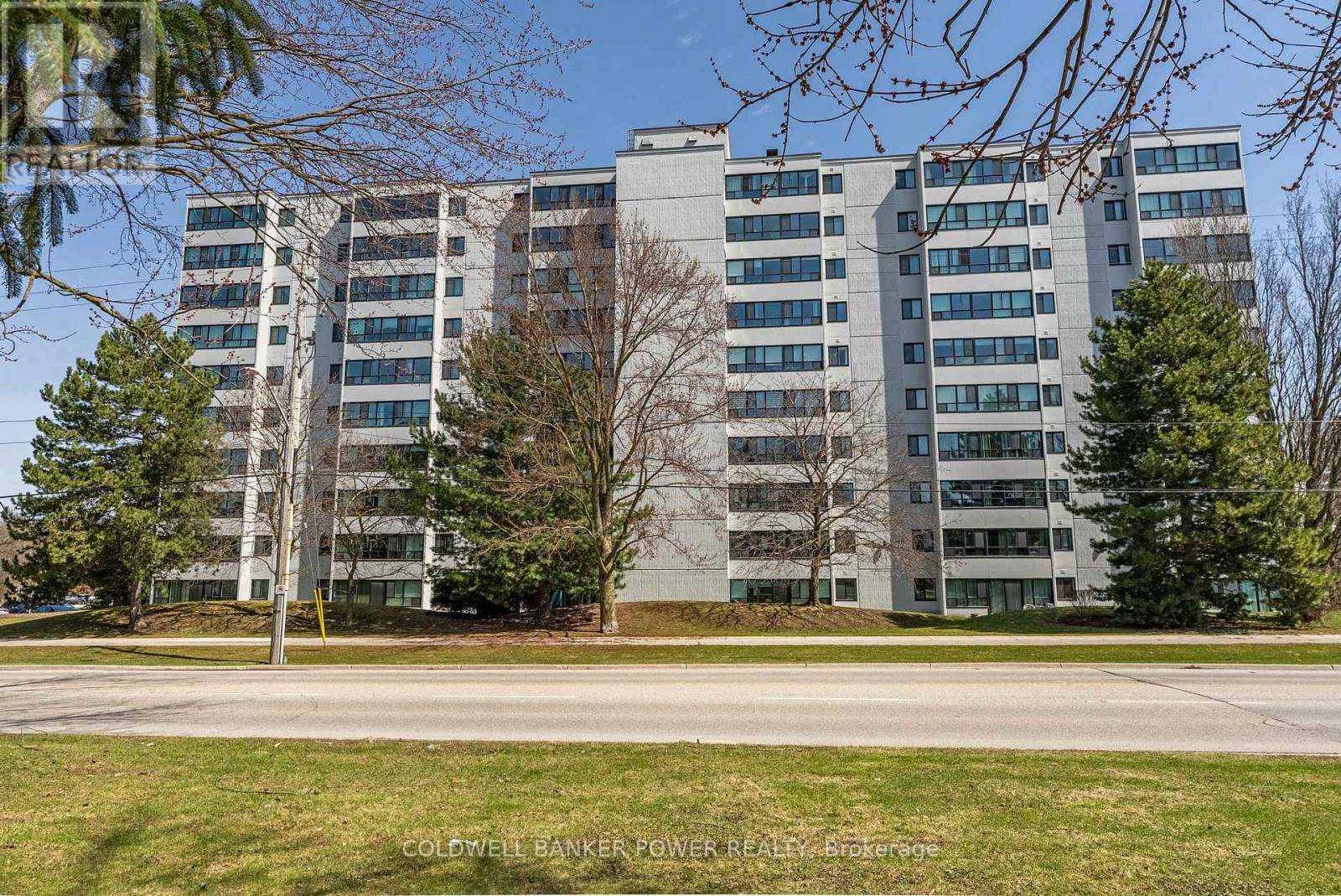 London, ON N5X2R8,600 GRENFELL DR #511