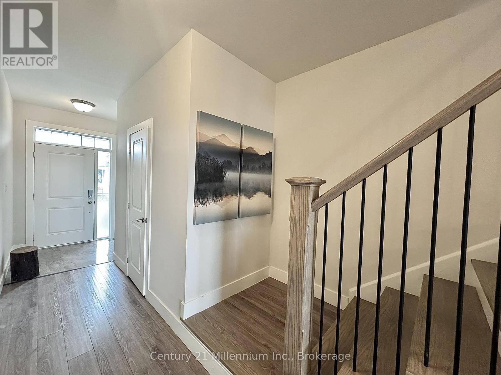 Blue Mountains, ON L9Y0Z3,142 RED PINE STREET