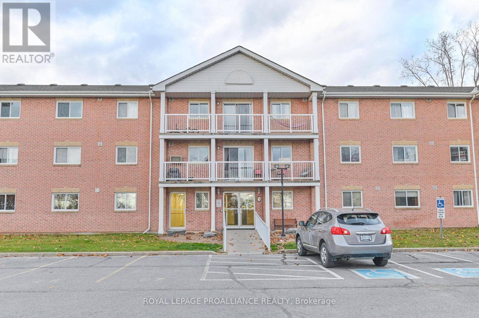 Belleville (belleville Ward), ON K8N5R7,175 Haig RD East #213