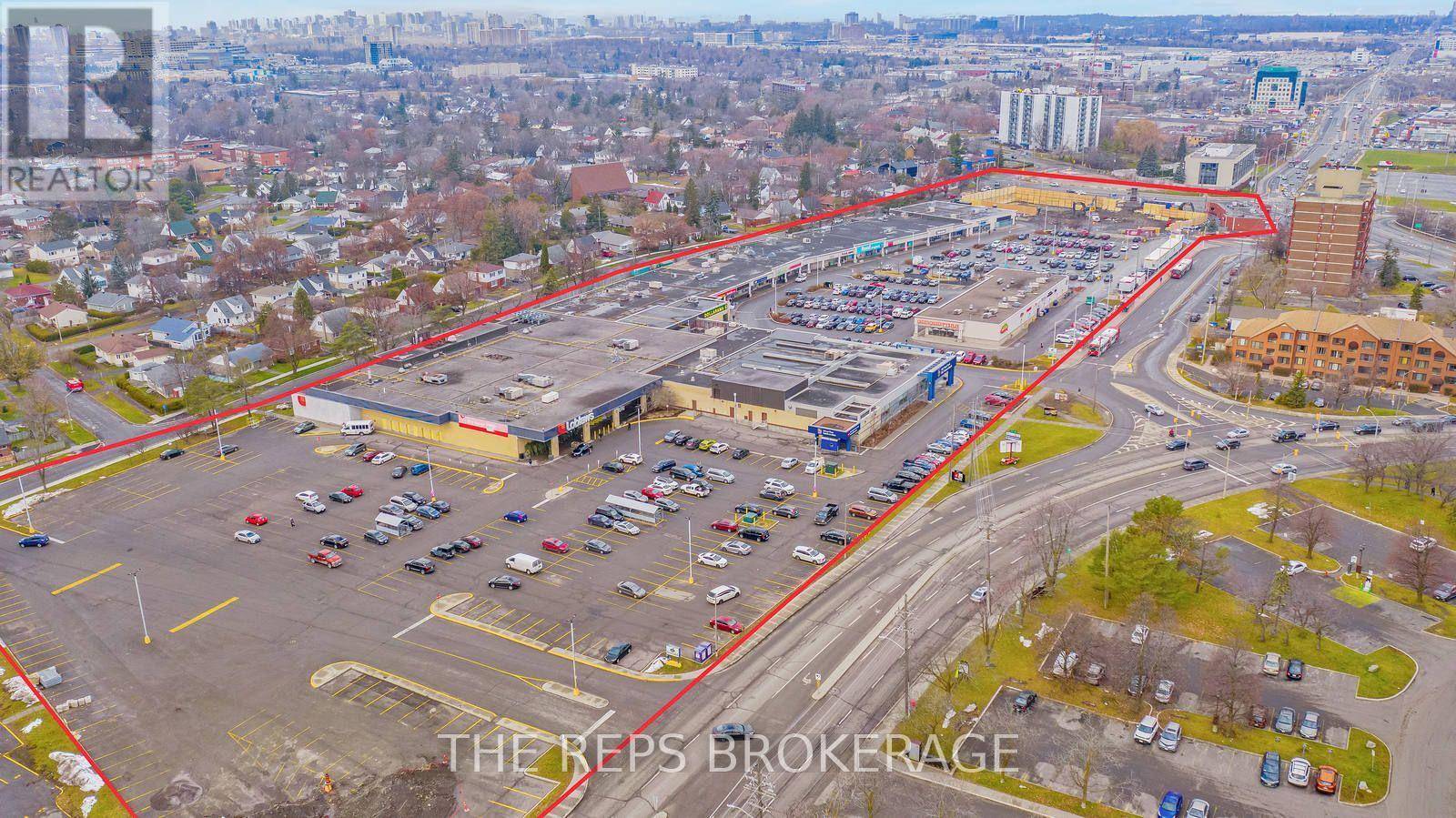 Ottawa, ON K1G2A4,1910 St. Laurent BLVD #31