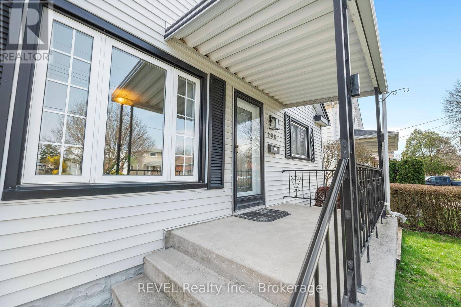 Welland (lincoln/crowland), ON L3B1V2,298 MCALPINE AVENUE S
