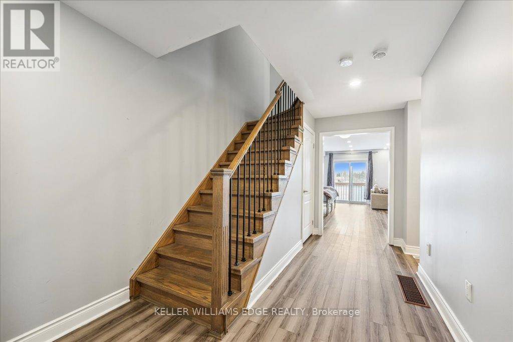 Shelburne, ON L9V3V2,734 COOK CRESCENT