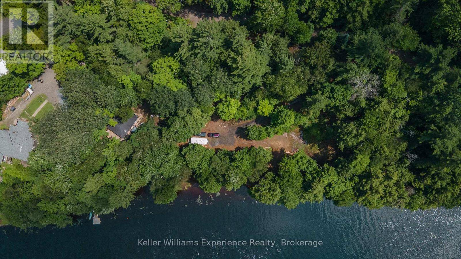 Bracebridge (draper), ON P1L1X1,1065 ROCKY NARROWS RD PVT ROAD