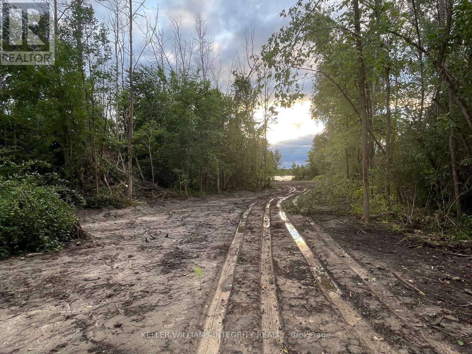 North Grenville, ON K0G1J0,00 RIDEAU RIVER ROAD W