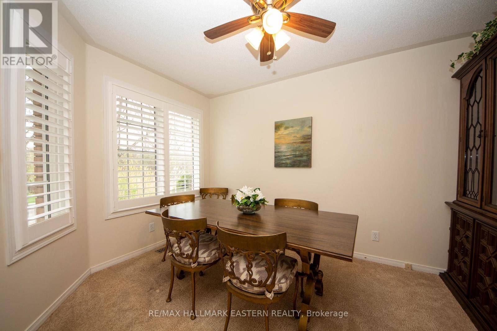 Peterborough West (central), ON K9J8R7,877 Wentworth ST #14