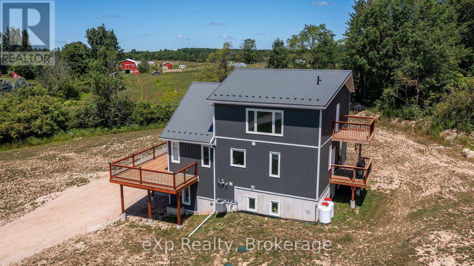 Chatsworth, ON N0H2V0,315225 HWY 6