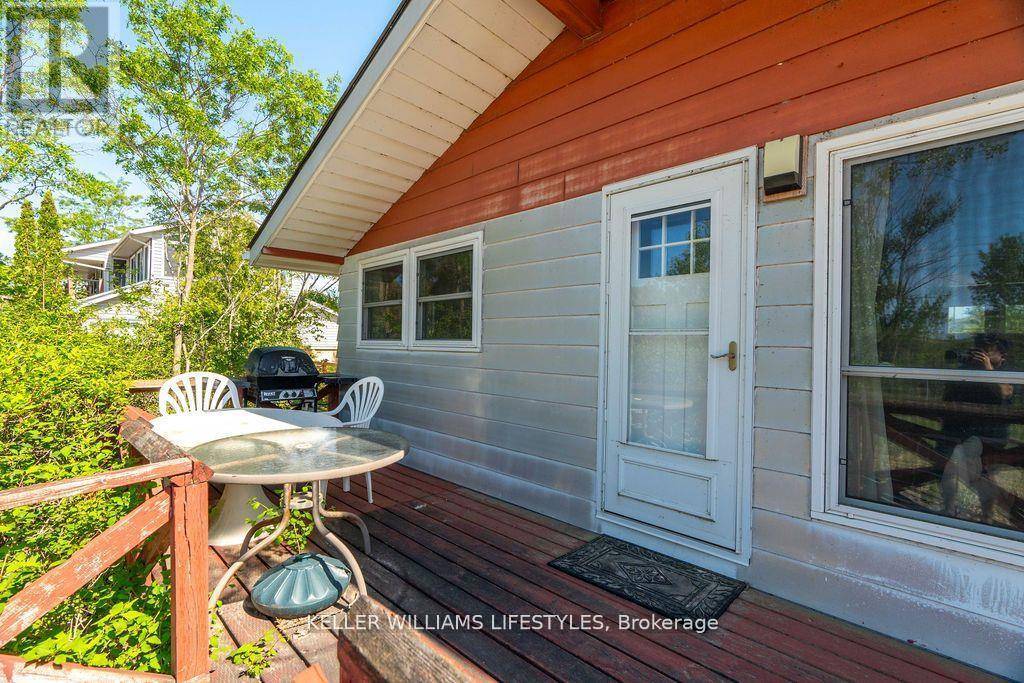 Lambton Shores (port Franks), ON N0M2L0,7403 SANDERSON ROAD