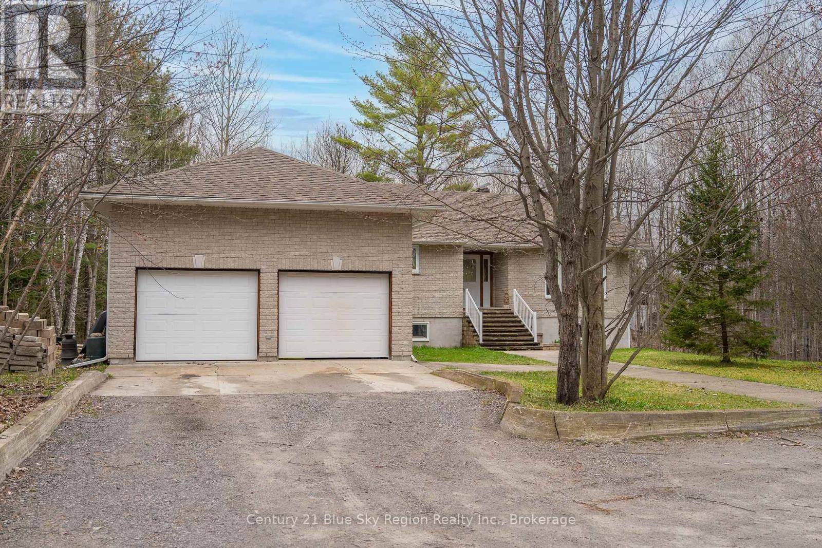 Callander, ON P0H1H0,1518 PINECREEK ROAD S