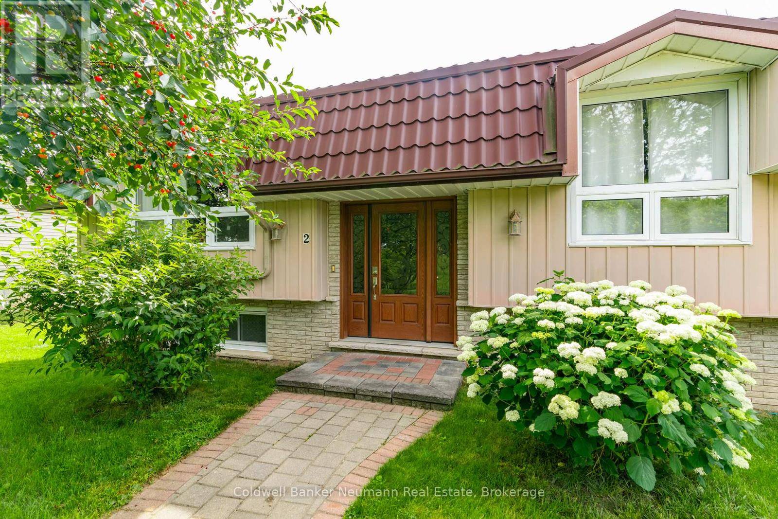 Guelph/eramosa, ON N1E0N9,2 HAMILTON DRIVE