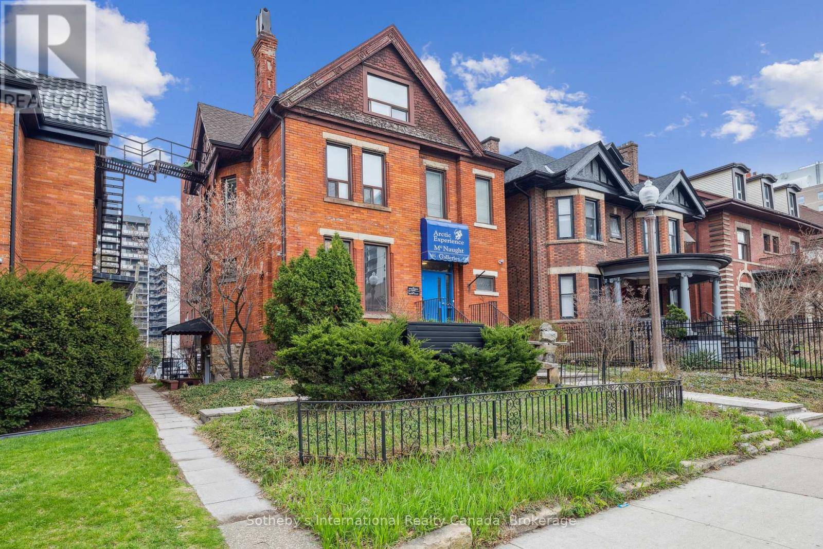 Hamilton (corktown), ON L8P3A8,191 JAMES STREET S